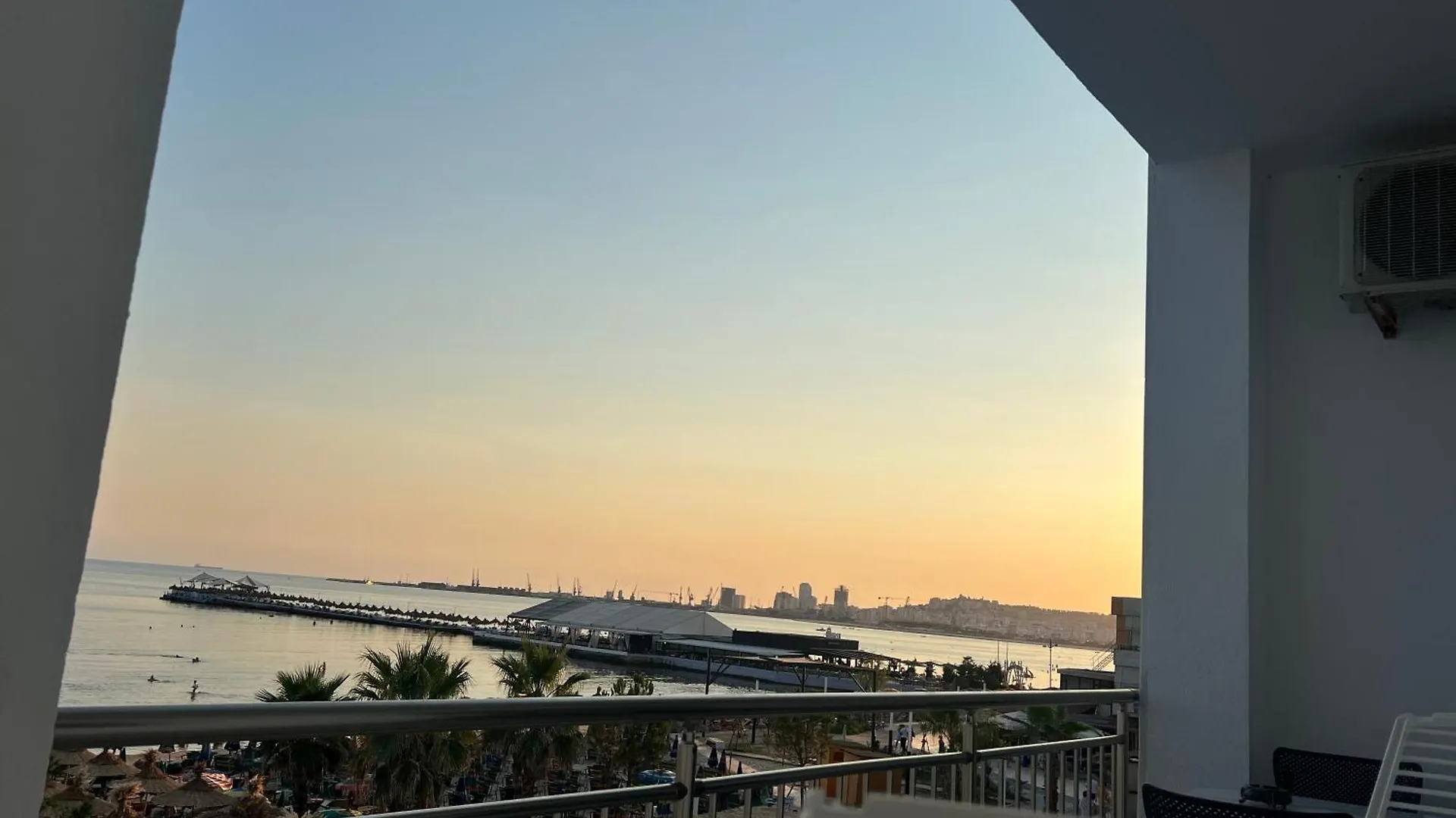 Blue Eye Restaurant And Hotel Durrës Albanien
